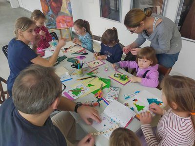 Świąteczne warsztaty i kiermasz - uczestnicy, prace